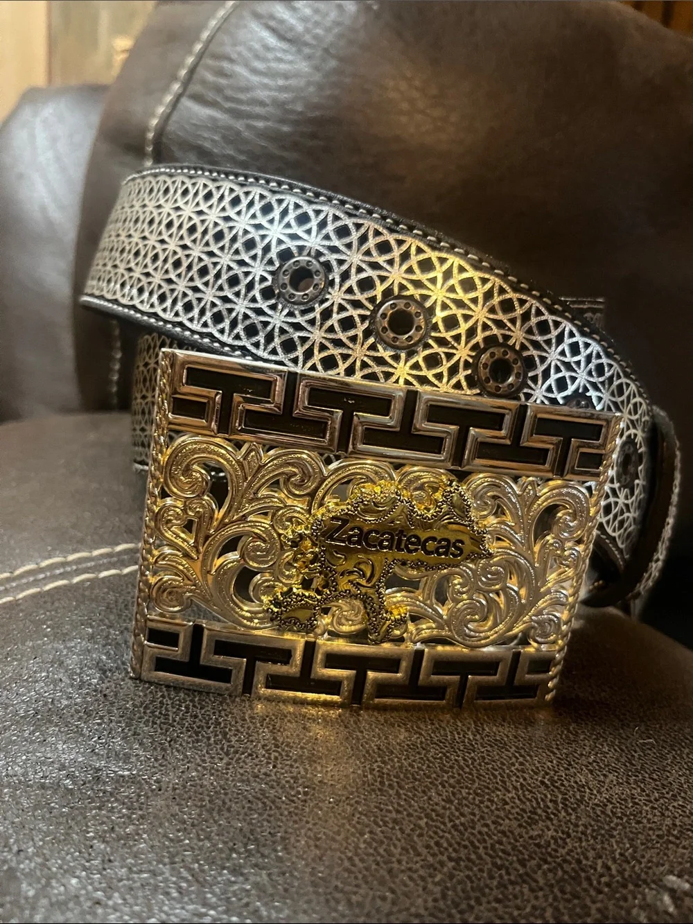 Zacatecas Men's Western Cowboy Rodeo Leather Belt Ornamental Silver Buckle